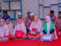 Pemberangkatan Umroh Kiyai Muhammad Holid dan Ibunda Nyai Bahdatul Nur Laili